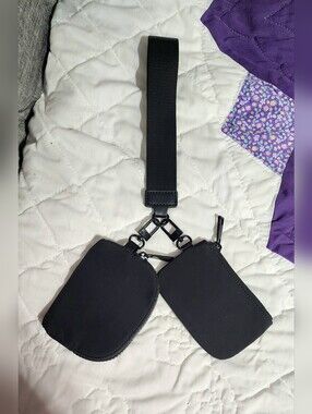 **NEW** Mini Zip Wristlet Wallet